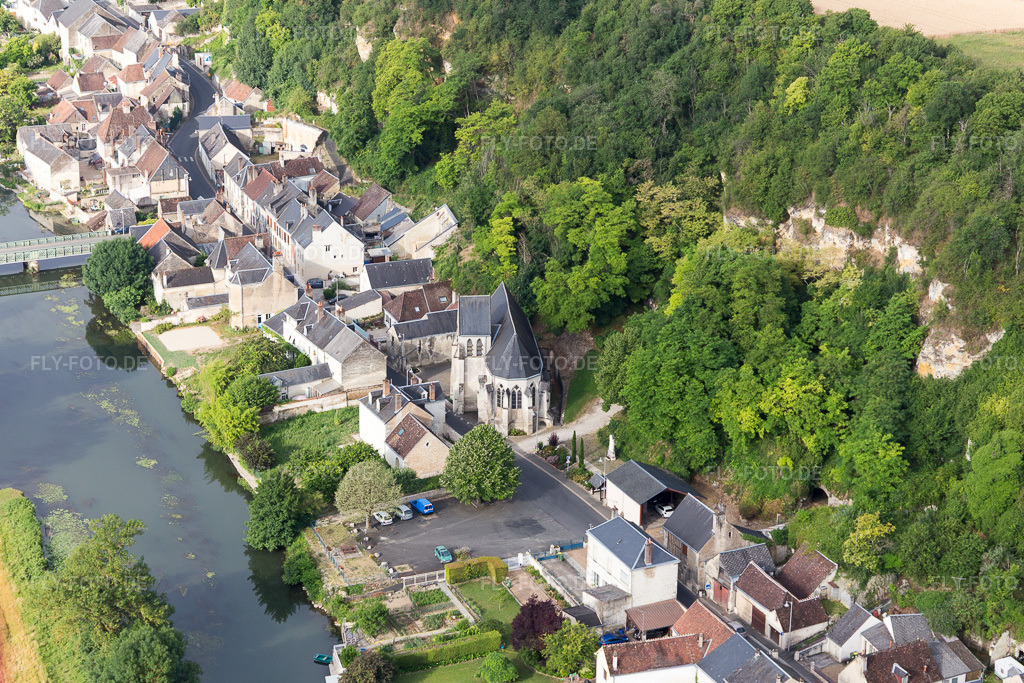 Luftbild: Ortsansicht in Saint-Rimay im Bundesland Loir-et-Cher in Frankreich. Foto: IMG_101127.jpg vom 24.06.2017 durch Werner Riehm/FLY-FOTO.de