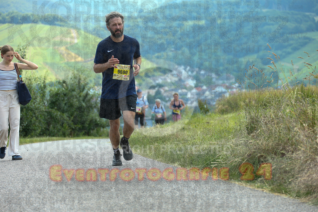 250614_1351_EX1_9565 | Sportfotografie im Rhein-Sieg Kreis, Köln, Bonn, NRW, Rheinland Pfalz, Hessen, etc. Unser Tätigkeitsfeld umfasst den Laufsport vom Volkslauf über den Marathon, Duathlon, Triathon bis zum Ultralauf wie Kölnpfad Ultra oder Schindertrail.