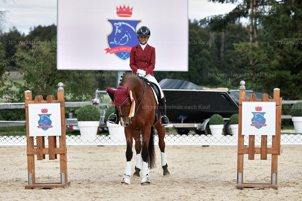 04_1-Siegerehrung-Dressur M__ -StoibPH-StoibPH-2701 | working equitationturnier fotograf videograf stoibphotography marixx film working equitation deutschland reitsport turnierfotografie eventfotografie equestrian events