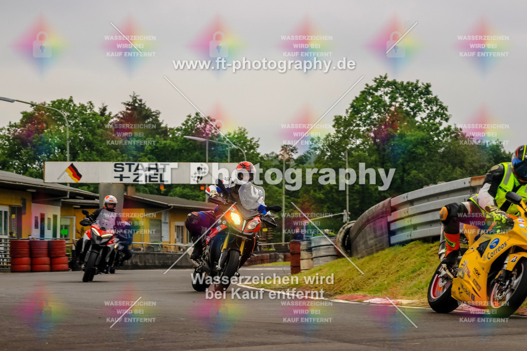 OBK-5787 | Hier findet Ihr Bilder von Touristenfahrten auf der Nürburgring Nordschleife oder von anderen Veranstaltungen die ich besucht habe. Viel Spass beim Durch Schauen 