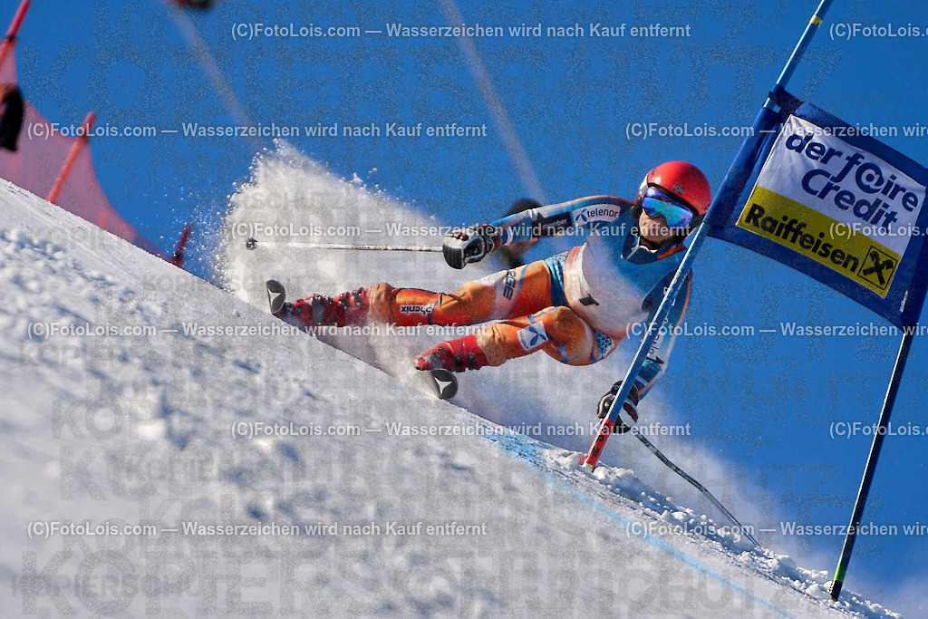 ALP3345_MASTERS-Cup_GS-C Damen_Neumann Christine | (C)FotoLois.com, Alois Spandl. FIS Masters-Cup Wildschönau, Giant Slalom auf der Piste Schatzberg GS, Siegerehrung auf dem Dorfplatz Niederau, Sa 13. Januar 2024.