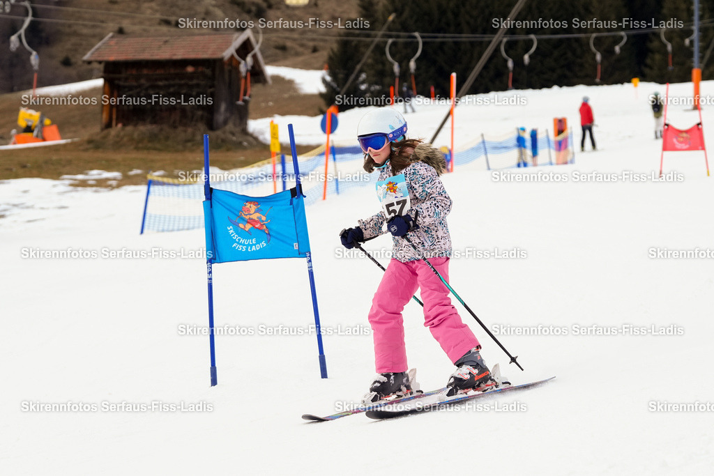 SRF_02.01.2026_0761 | Skirennfotos,Serfaus,Fiss,Ladis,Kinderskirennen,Winter,Tirol,Oberland,skirace,SFL,feelfree,weil wir's genießen,ski,Ski,skifahren,Sonnenplateau, - Realisiert mit Pictrs.com