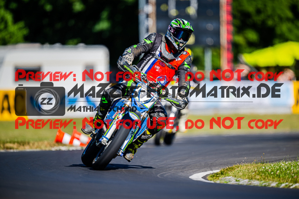 MaZZes_FotoMatrix_220702_2321 | UE40