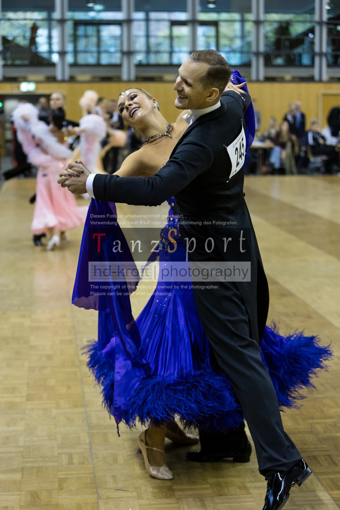 20241102_DC_HGR_Std_08816 | Tanzsportbilder, Standardtanz, Lateintanz, WDSF, DTV, LTVB, dancecomp, goc, hessen tanzt, blaues band der spree, walzer, tango, wiener walzer, slowfox, quickstepp, samba, rumba, cha-cha-cha, paso doble. jive, hd-kroft photography, turniertanzsport