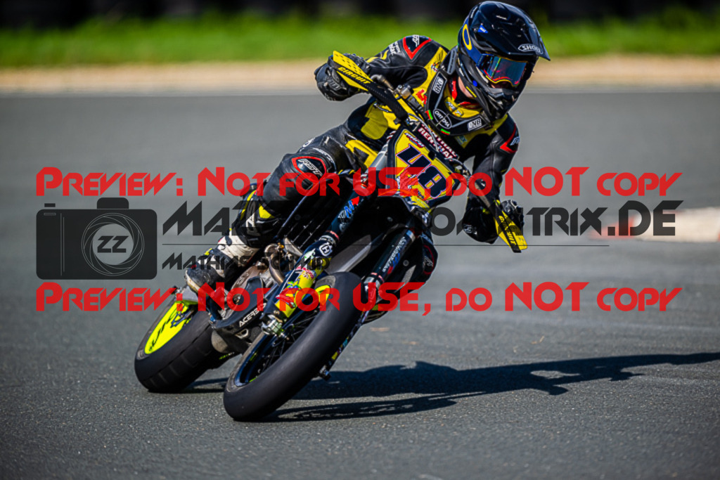 MaZZes_FotoMatrix_220903_3951 | S2