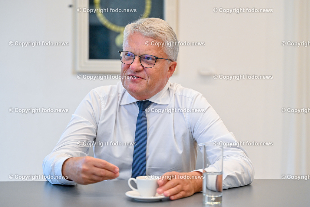 Klaus Luger (SP_ Bgm. der Stadt Linz)_ 01.07.2024-7 | 01.07.2024, Altes Rathaus, AUT, Buergermeister Klaus Luger, im Bild Klaus Luger (SP, Buergermeister der Stadt Linz) 