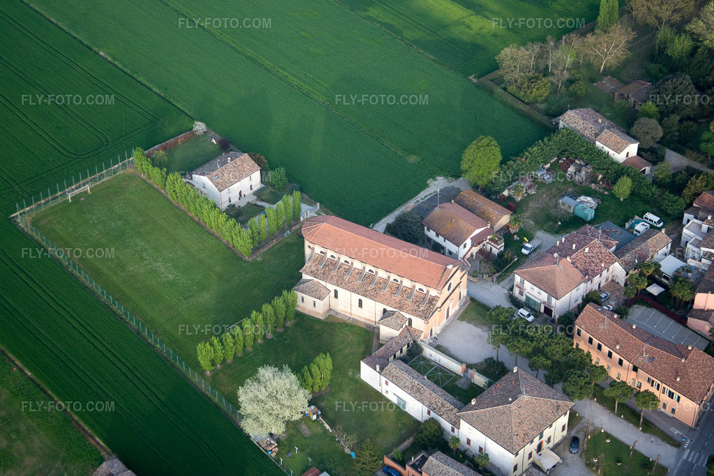 Aerial view: View of the town in Sant'Alberto in the state Emilia Romagna, Italy.Photo: IMG_087359.jpg taken on 04/05/2016 by Werner Riehm/FLY-FOTO.comResolution of the original: 4803 x 3202 px