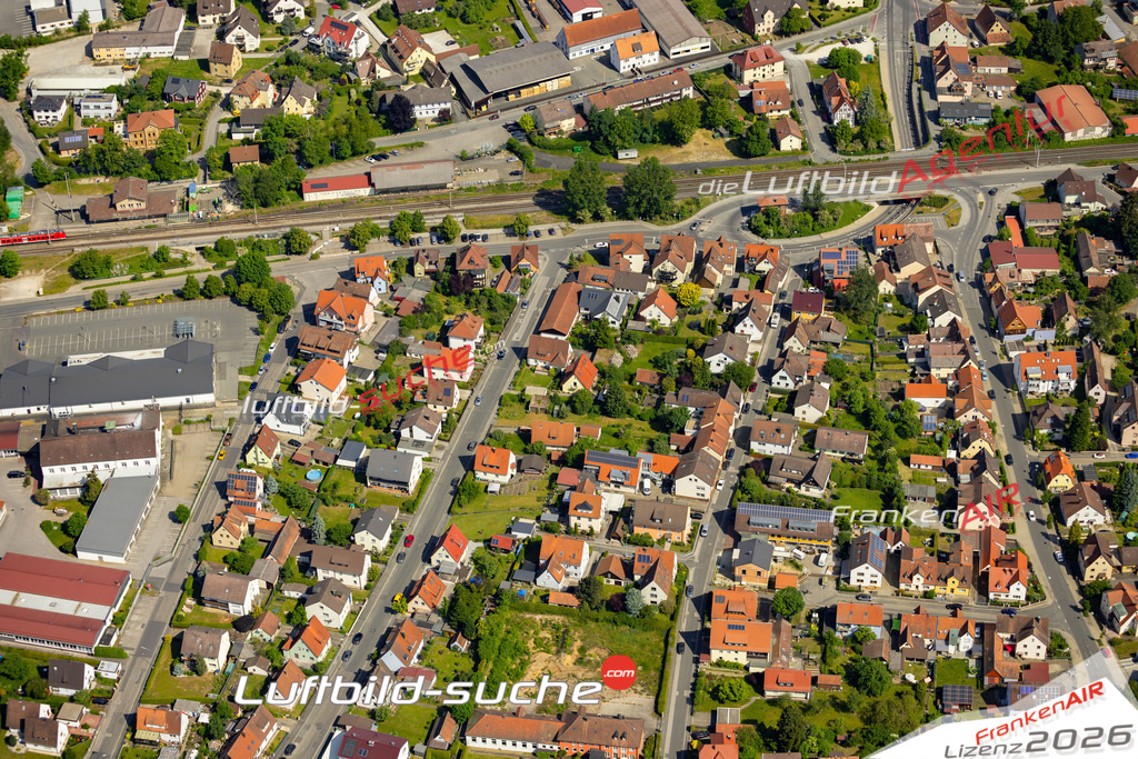 Das Luftbild zeigt Furtweg Hersbruck - Die Luftaufnahme wurde 2023 vom UL-Flugzeug aus erstellt ( keine Drohne ) - Hochauflösende Luftaufnahme - Für grossformatige Ausdrucke geeignet. Die Geschenkidee !Mit Lizenz und Bildrechte bestellbar