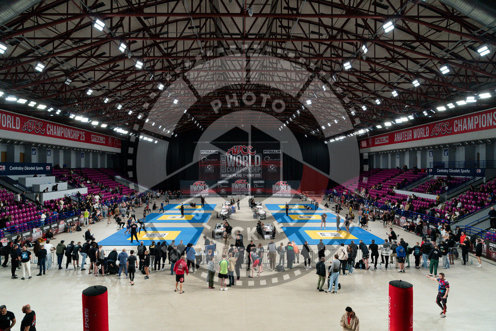 20250517PBB4982 | Athletes compete during the first day of the ADCC Amateur World Championship on May 15, 2025 in Warsaw, Poland. © Chiara Dazi / photoblackbelt