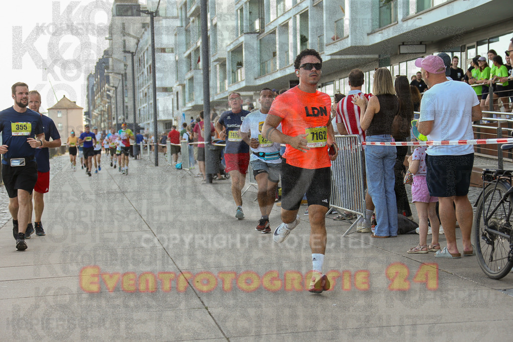 250920_1447_EX1_7600 | Sportfotografie im Rhein-Sieg Kreis, Köln, Bonn, NRW, Rheinland Pfalz, Hessen, etc. Unser Tätigkeitsfeld umfasst den Laufsport vom Volkslauf über den Marathon, Duathlon, Triathon bis zum Ultralauf wie Kölnpfad Ultra oder Schindertrail.
