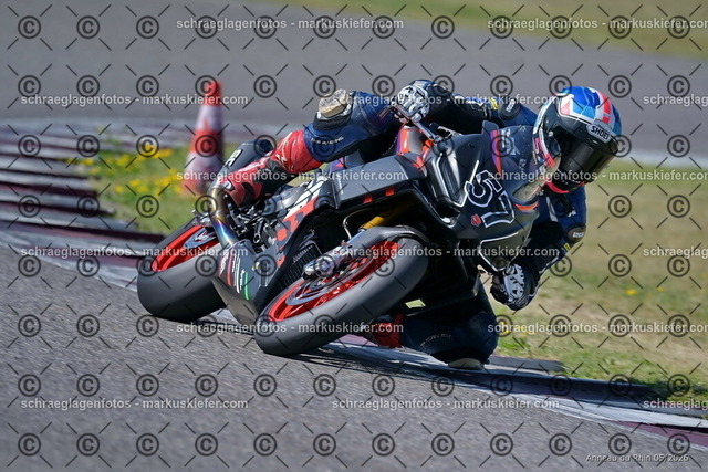 26BT02-0336 | markuskiefer.com - Realisiert mit Pictrs.com