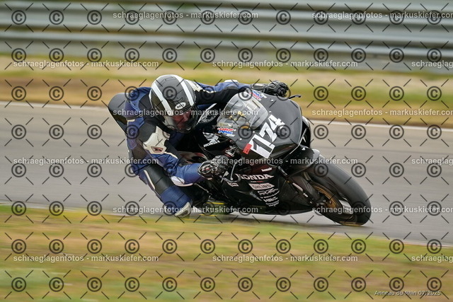 25bt05-0187 | markuskiefer.com - Realisiert mit Pictrs.com