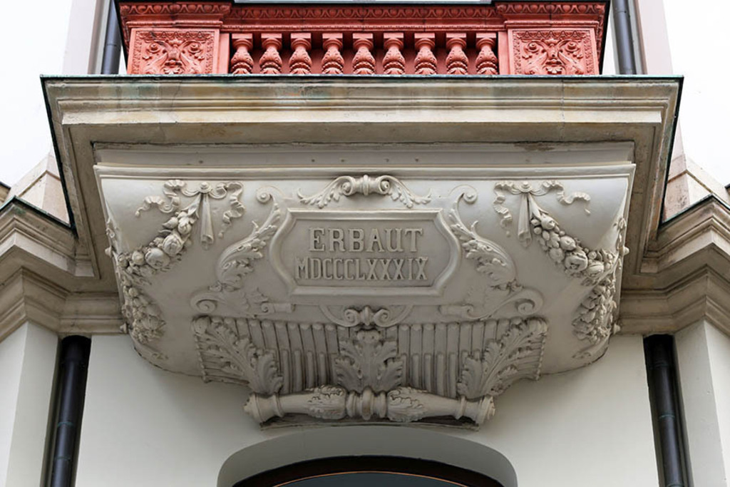 Bildlexikon Leipzig - Klingers Haus - Detail des Erkers | Das Team hinter BILDLEXIKON LEIPZIG bündelt historische wie aktuelle Informationen über die Stadt Leipzig in Text und Bild auf einer Plattform und stellt diese der interessierten Öffentlichkeit zur Verfügung.
