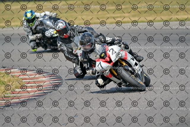 25bt04-1723 | markuskiefer.com - Realisiert mit Pictrs.com