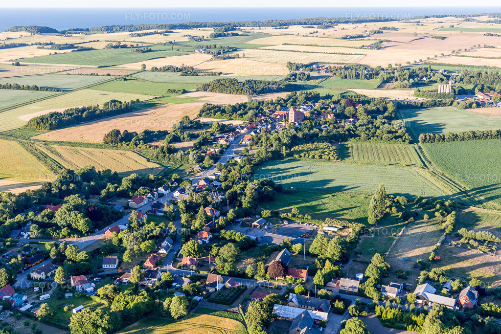 Aerial view: View of the town in Borre in the state Zealand, Denmark. – Photo: IMG_108611.jpg taken on 07/04/2018 by Werner Riehm/FLY-FOTO.com – Resolution of the original: 5472 x 3648 px