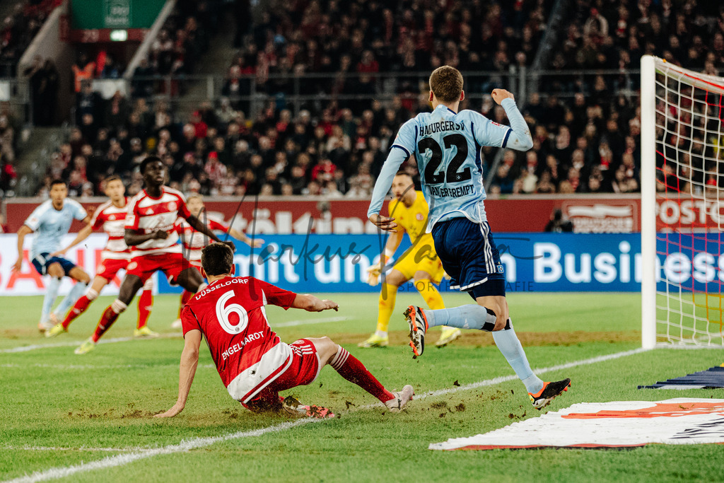 2. Bundesliga, Saison 2023/24, 25. Spieltag: Fortuna Düsseldorf - Hamburger SV | Düsseldorf, 08.03.2024: 2. Bundesliga, 25. Spieltag, Fortuna Düsseldorf gegen Hamburger SV in der Merkur Spiel-Arena in Düsseldorf. Foto: sportfotografie.ms | Markus Paletta - Realisiert mit Pictrs.com