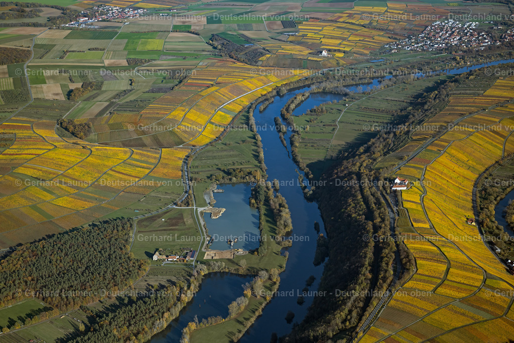 4042598 | Weinbergslandschaft an der Mainschleife bei Escherndorf und Nordheim
