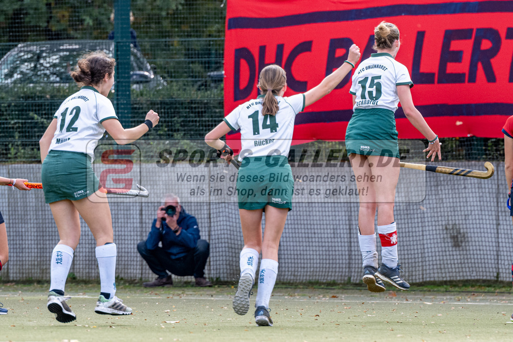 SFE_20231021_0152 | Deutsche Meisterschaft Weibliche U16 Halbfinale Uhlenhorst Mülheim - Berliner HC am 21.10.2023 in Köln (Düsseldorfer Hockeyclub 1905 e.V.), Photo: Stephan Fehrmann 2023 (Sports-Gallery)