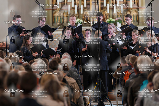 TAM25_K.07__Michael-Vogl_016_6496 | Tage Alter Musik Regensburg K.07 Nachtkonzert Dominikanerkirche St. Blasius Tenebrae Choir (Großbritannien) Palestrina 500 – a cappella Nigel Short Leitung Foto: Michael Vogl