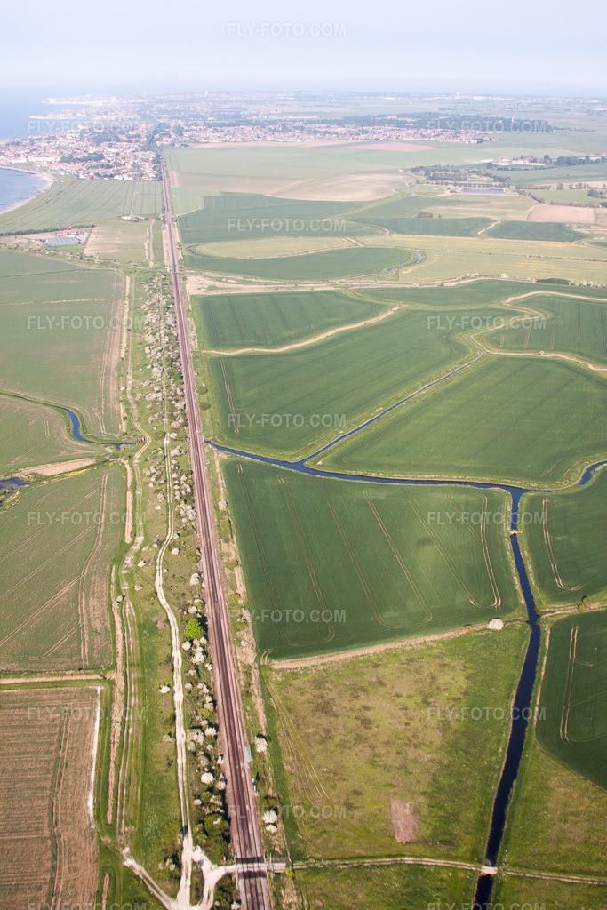 Aerial view: View of the town in Saint Nicholas at Wade in the state England, Great Britain. – Photo: IMG_50394.jpg taken on 05/27/2012 by Werner Riehm/FLY-FOTO.com – Resolution of the original: 3168 x 4752 px