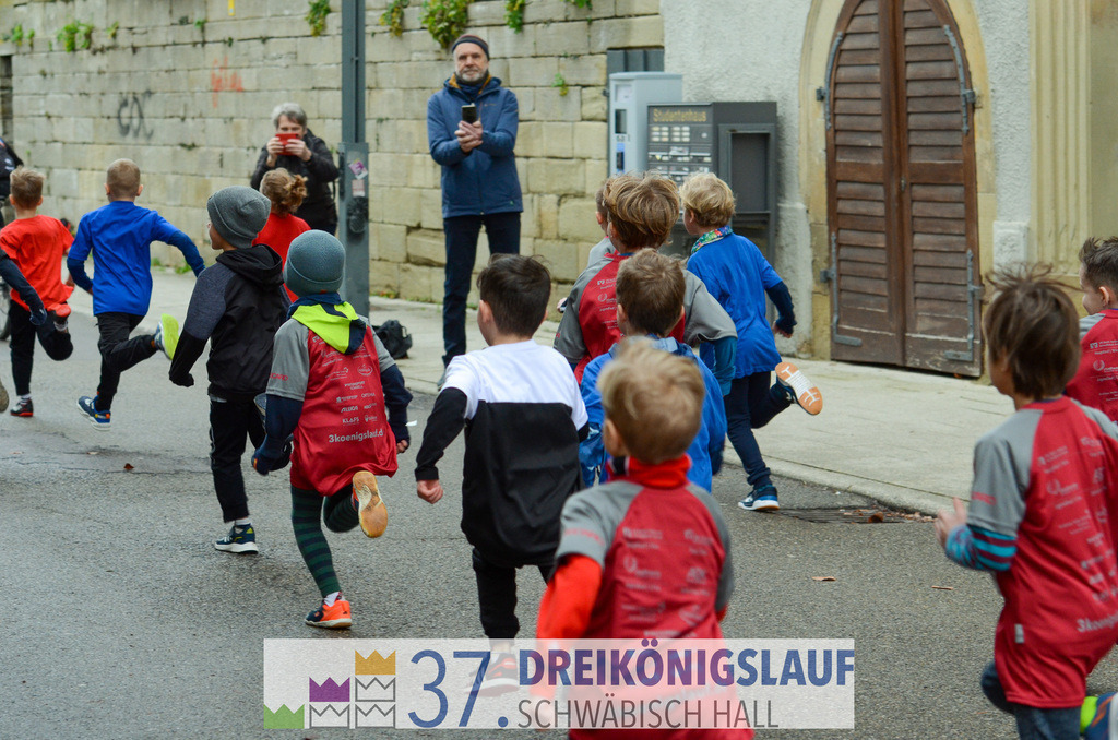 AOK JuniorCup 400m | 3Koenigslauf 2023 - Realisiert mit Pictrs.com
