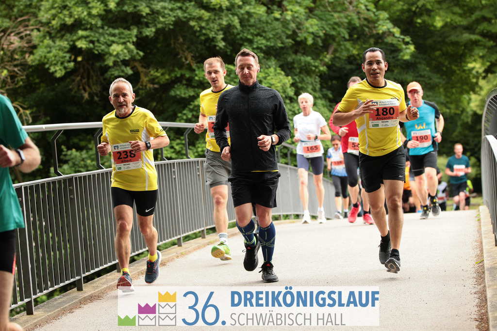 VR Bank Hauptlauf 10km | 3königslauf 2022 VR Bank Hauptlauf - Realisiert mit Pictrs.com