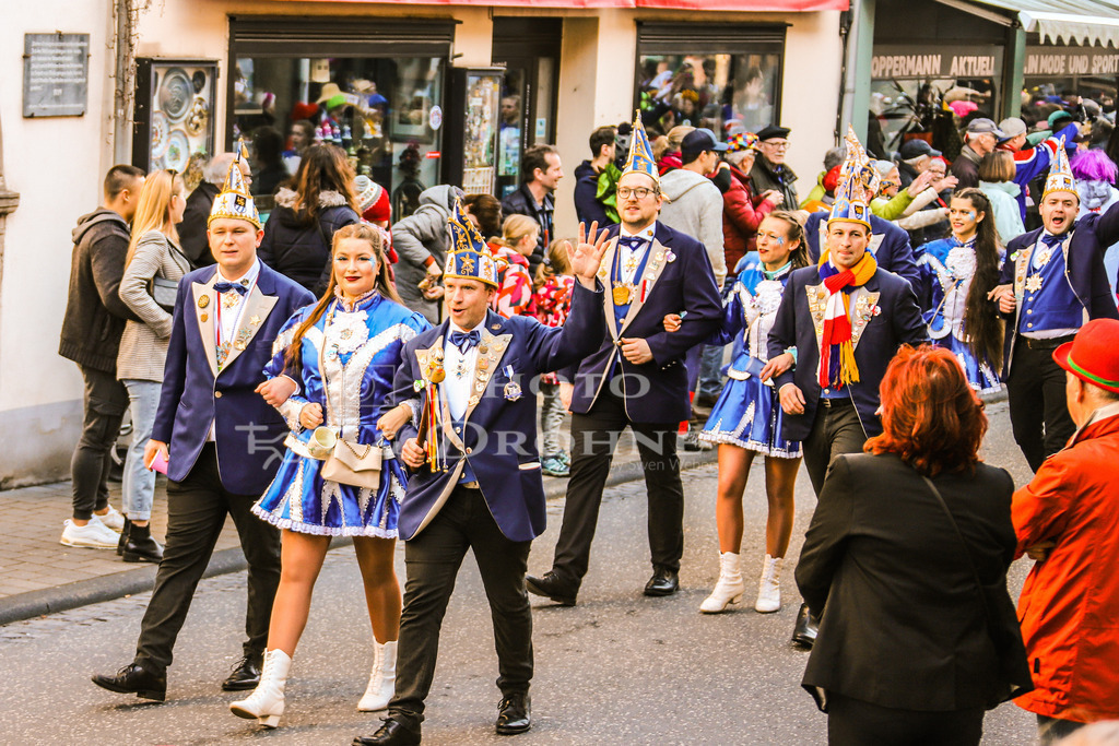 Fastnacht 2023-1822 | Erleben Sie den Zauber des Mittelrheins und entdecken Sie die atemberaubende Auswahl an Fotos und Bildern bei Rheinfotos. Wir bieten eine vielfältige Auswahl an Produkten wie Poster, Karten, Sticker, Textilien und Geschenkartikeln und Fototouren. - Realisiert mit Pictrs.com