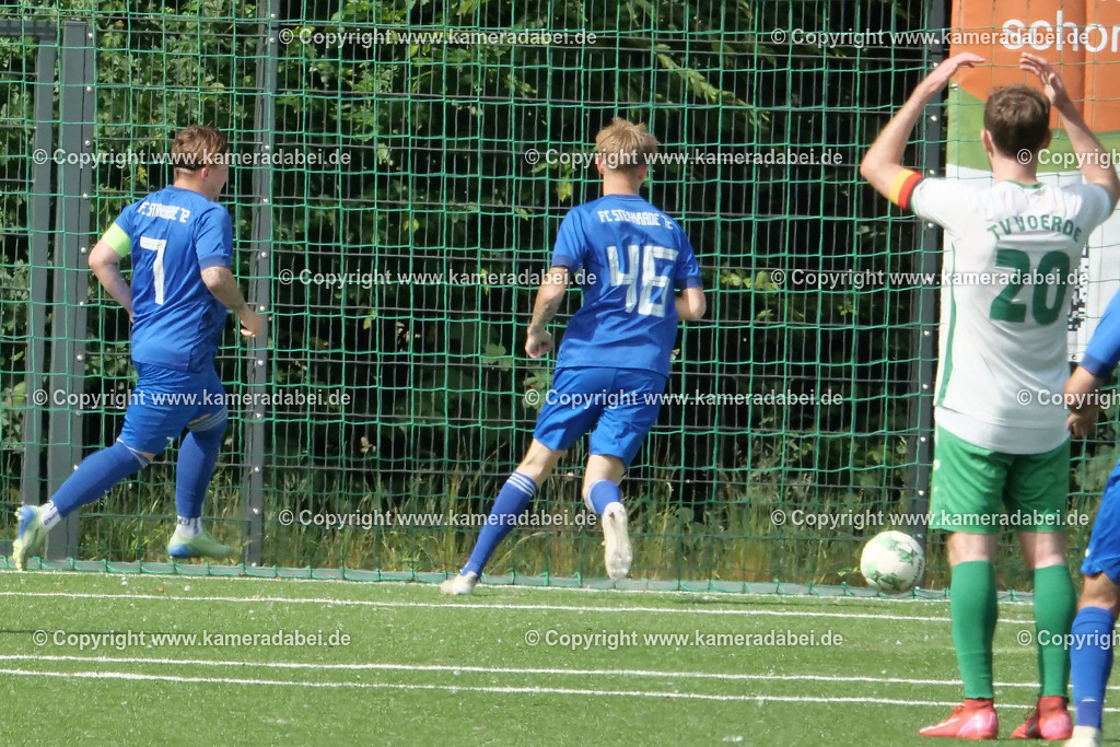 Fußball : Bezirksliga : TV Voerde - FC Sterkrade 72 | Fußball : Bezirksliga : TV Voerde - FC Sterkrade 72 am 25.05.2025 in Voerde - Realisiert mit Pictrs.com