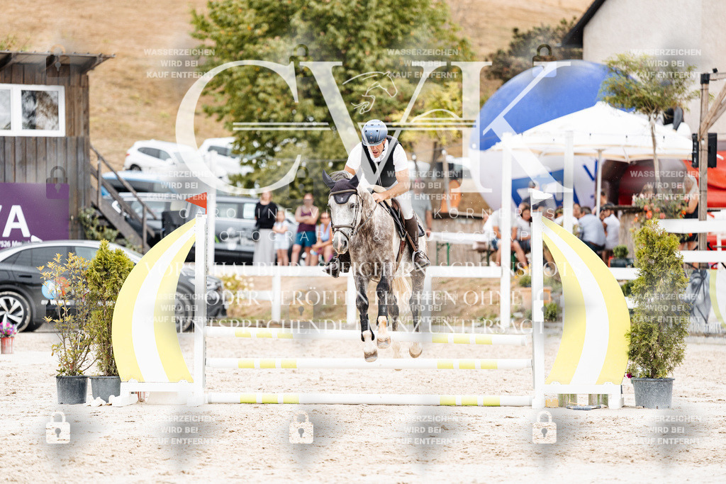 CK908695 | Turnierfotografie Pferdefotografie Trier Rheinland-Pfalz Pferdesport Reitsport Tierfotografie Sportfotografie Pferdevideo Pferdevideografie Equestrianvideography equestrianphotography  - Realisiert mit Pictrs.com