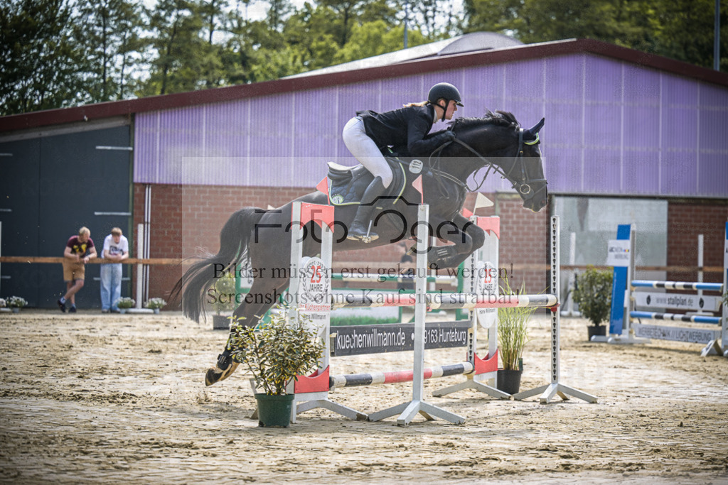 DOS_0432 | Entdecke hochwertige Reitturnierfotos von Foto Oger. Professionell, emotional und authentisch – jetzt Lieblingsmomente im Shop bestellen.Deutschlandweite Turnierfotografie. - Realisiert mit Pictrs.com