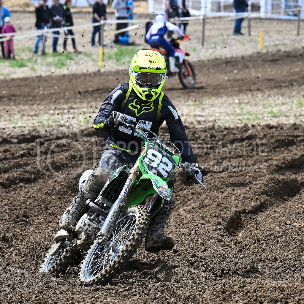 Motocross Schlatt bei Winterthur - 29. April 2023 | #92 Koenig Raphael aus Bottenwil (CH) auf Kawasaki in der Kategorie MX2 am Motocross Schlatt bei Winterthur, 29. April 2023.
Instagram: @mx_schlatt | @mc_wila | @sam_schweiz
Bild: Sportfotografie Markus Aeschimann | www.markus-aeschimann.ch - Realisiert mit Pictrs.com