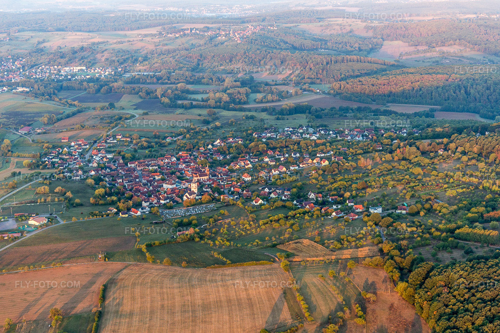 Aerial view: View of the town in Gœrsdorf in the state Bas-Rhin, France.Photo: IMG_111619.jpg taken on 09/16/2018 by Werner Riehm/FLY-FOTO.comResolution of the original: 5472 x 3648 px