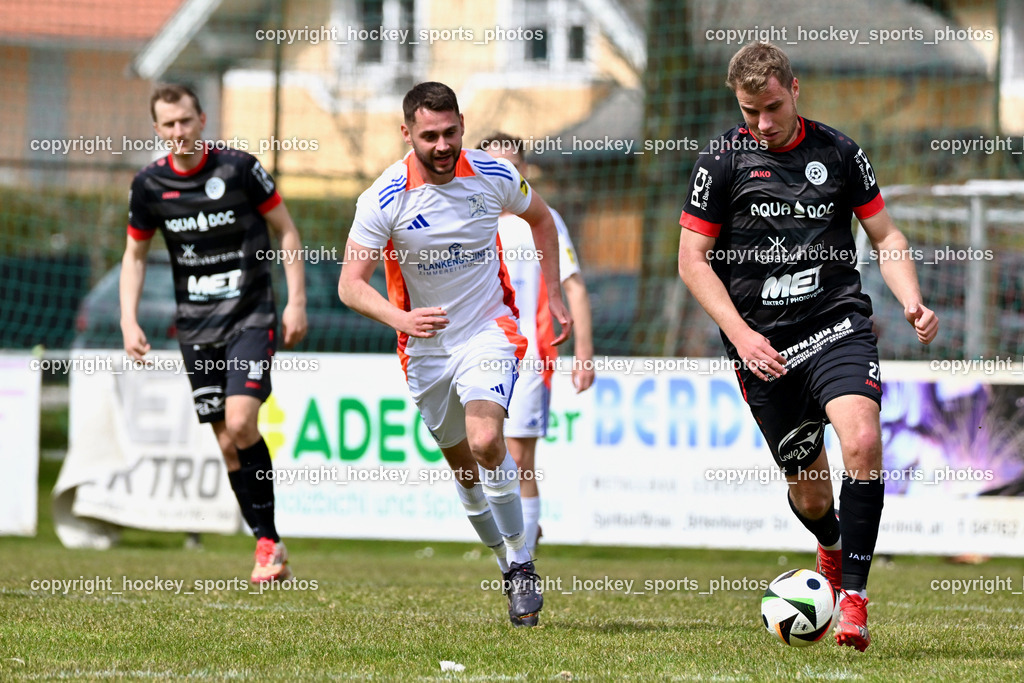 SV Rothenthurn vs. FC Dölsach | #27 Thomas Walker SV Rothenthurn, #24 Pascal Obergantschnig FC Dölsach, SV Rothenthurn vs. FC Dölsach, SV Rothenthurn vs. FC Dölsach am 04.04.2026 in Rothenthurn (Sportplatz Rothenthurn), Austria, (Photo by Bernd Stefan)