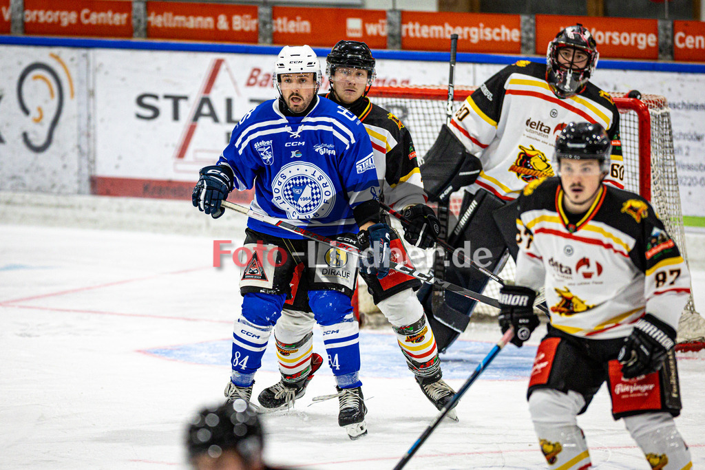 SC Forst NATURE BOYZ gegen EHC Bad Aibling AIBDOGS | Eishockey Landesliga 2025/26 Vorrunde, SC Forst NATURE BOYZ gegen EHC Bad Aibling AIBDOGS, 20251031,Michael KRÖNAUER (Nature Boyz 84) vor dem Tor,2025-10-31 in Peißenberg (flatbuy Arena Peißenberg), Michael KRÖNAUER (Nature Boyz 84)Copyright: WolfgangxLindner www.foto-lindner.de