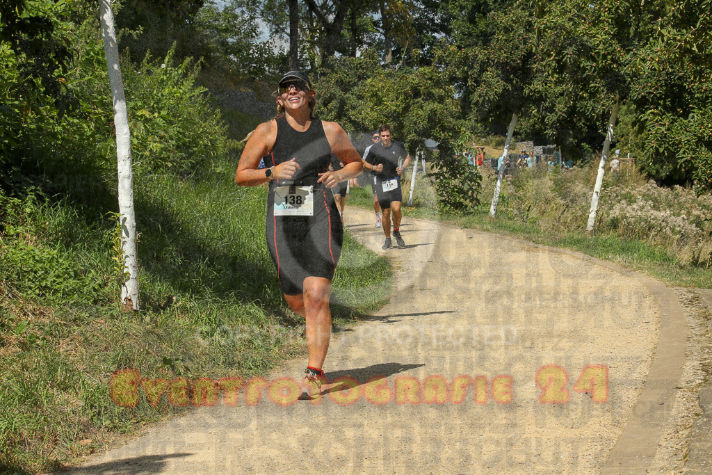 250824_1240_EX1_0131 | Sportfotografie im Rhein-Sieg Kreis, Köln, Bonn, NRW, Rheinland Pfalz, Hessen, etc. Unser Tätigkeitsfeld umfasst den Laufsport vom Volkslauf über den Marathon, Duathlon, Triathon bis zum Ultralauf wie Kölnpfad Ultra oder Schindertrail.