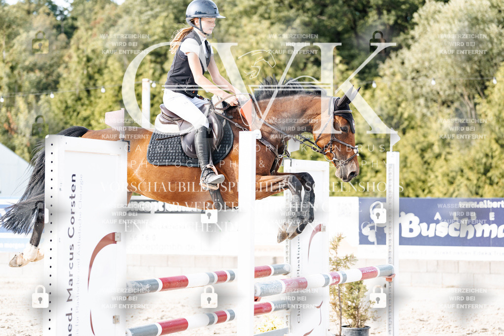 CK907002 | Turnierfotografie Pferdefotografie Trier Rheinland-Pfalz Pferdesport Reitsport Tierfotografie Sportfotografie Pferdevideo Pferdevideografie Equestrianvideography equestrianphotography  - Realisiert mit Pictrs.com