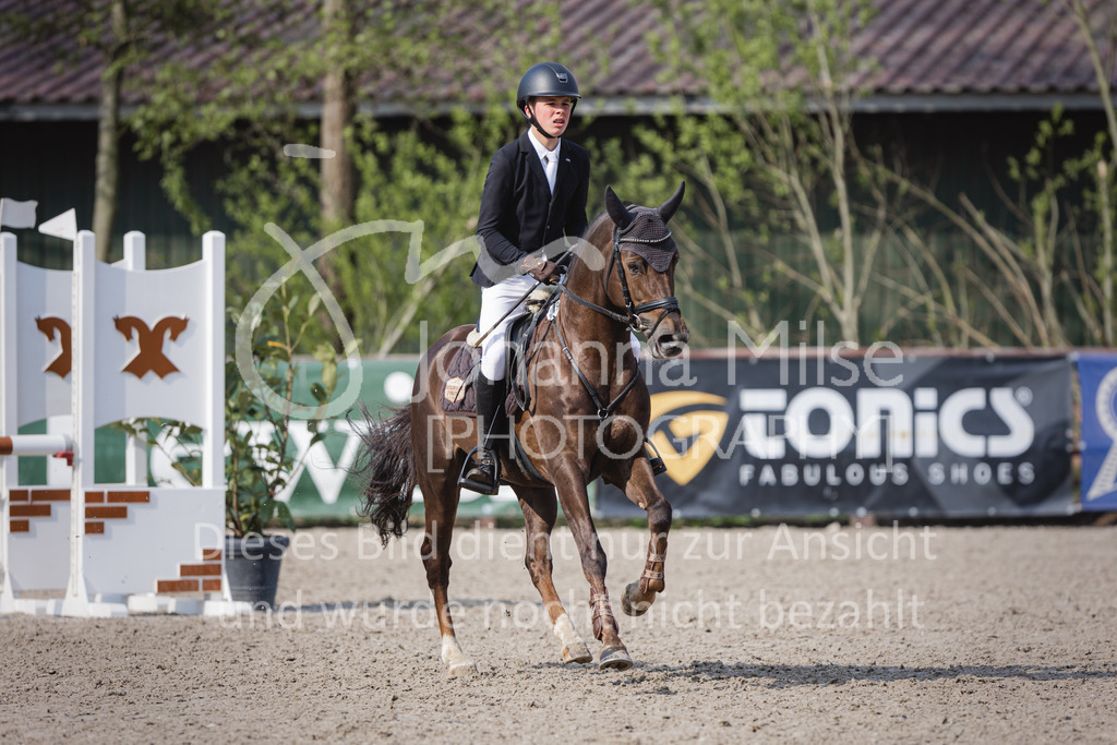 220426_Mühlen_SprPfA1-142 | Late Entry Mühlen
26.04.2022
01 Springpferde-A* 4-6j