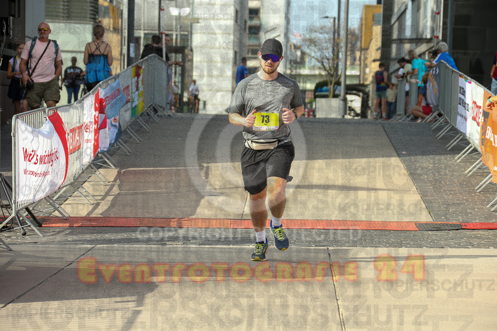 250920_1544_EX1_0595 | Sportfotografie im Rhein-Sieg Kreis, Köln, Bonn, NRW, Rheinland Pfalz, Hessen, etc. Unser Tätigkeitsfeld umfasst den Laufsport vom Volkslauf über den Marathon, Duathlon, Triathon bis zum Ultralauf wie Kölnpfad Ultra oder Schindertrail.