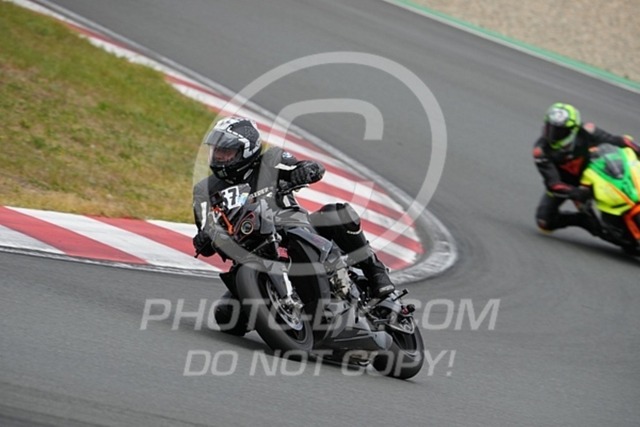 2024_05_19_PBK_45289 | Sportfotografie; SlowMotion; Video; Rennstrecke; Hafeneger; Speer; Racing; RSE; BMW; CBO; Trackday; Motorsportarena; Hockenheimring; Brno; Most; Barcelona; Valencia