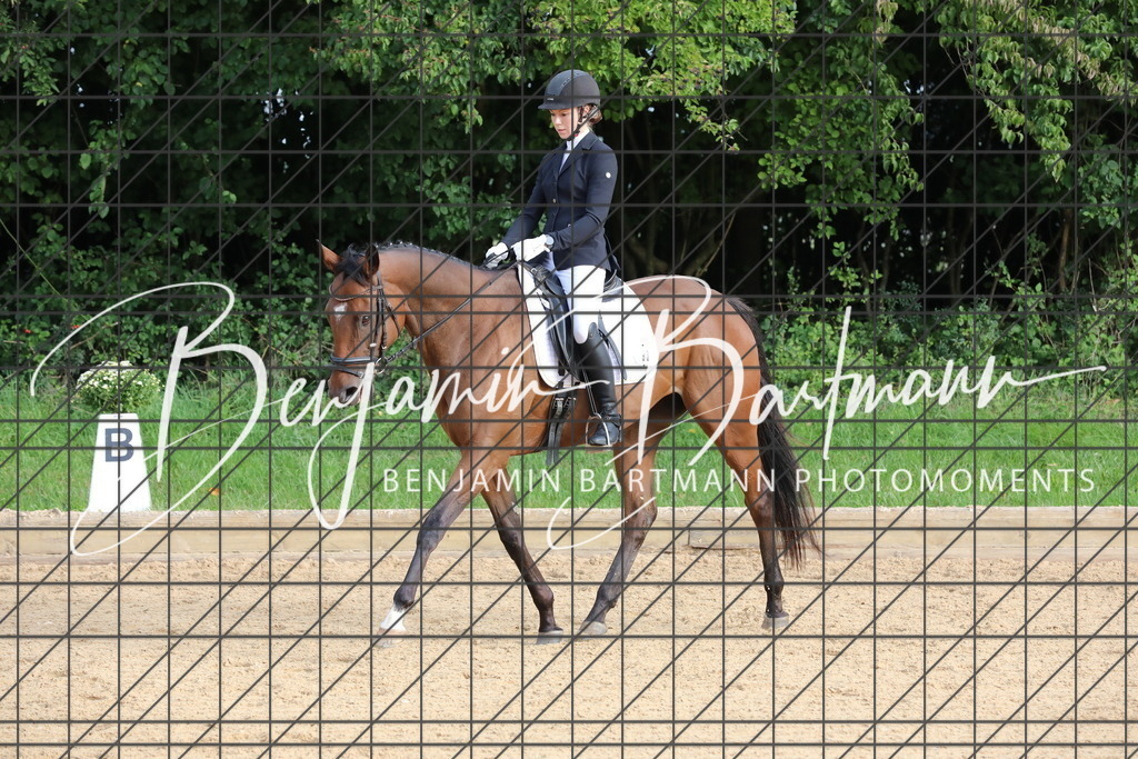 AZ2A1703 | Benjamin Bartmann Photomoments