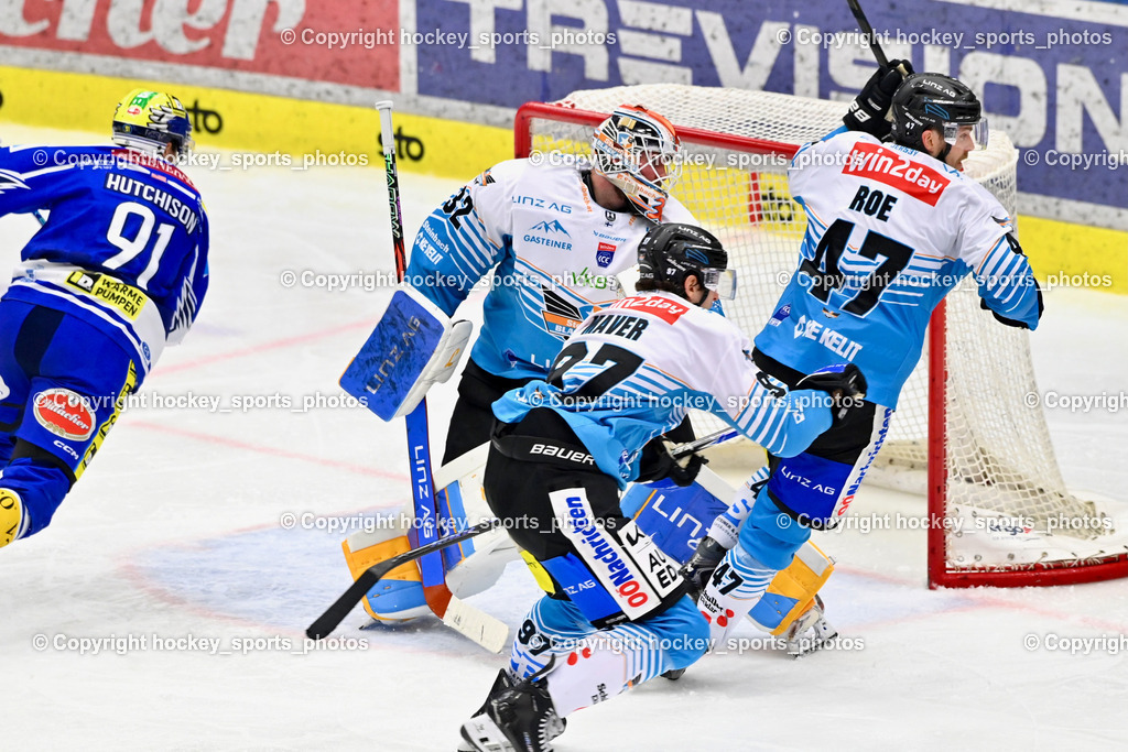 EC IDM WÄRMEPUMPEN VSV vs. Steinbach Black Wings Linz | #91 Nick Hutchison EC VSV, #32 Rasmus Tirronen Black Wings Linz, #47 Logan Roe  Black Wings Linz, #97 Luka Maver lack Wings Linz, EC IDM WÄRMEPUMPEN VSV vs. Steinbach Black Wings Linz, EC IDM WÄRMEPUMPEN VSV vs. Steinbach Black Wings Linz am 04.03.2026 in Villach (Stadthalle Villach), Austria, (Photo by Bernd Stefan)