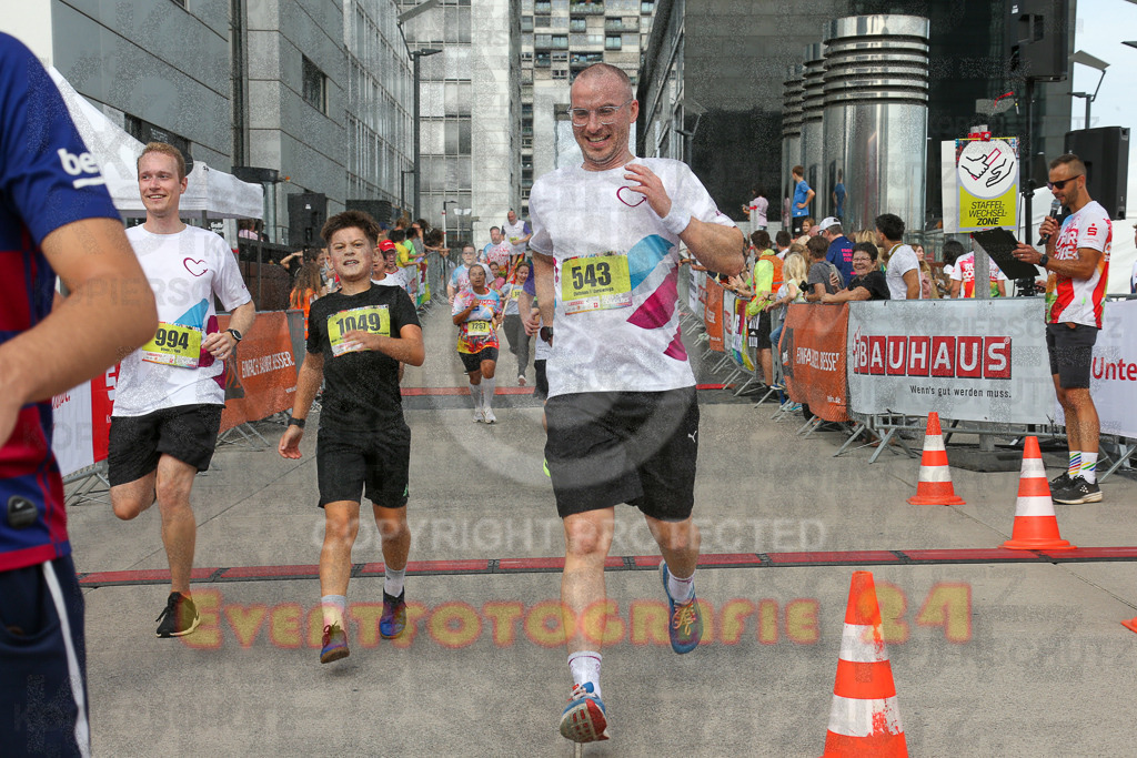 250920_1332_EX1_5395 | Sportfotografie im Rhein-Sieg Kreis, Köln, Bonn, NRW, Rheinland Pfalz, Hessen, etc. Unser Tätigkeitsfeld umfasst den Laufsport vom Volkslauf über den Marathon, Duathlon, Triathon bis zum Ultralauf wie Kölnpfad Ultra oder Schindertrail.
