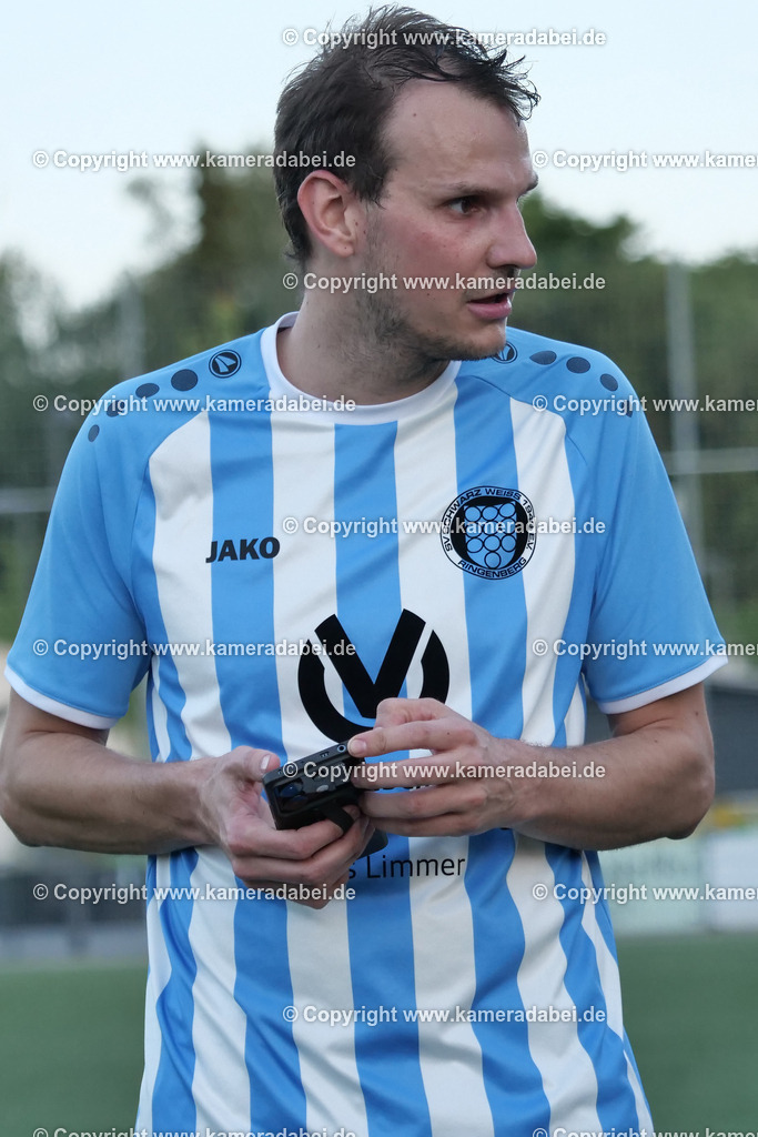 Fußball Kreispokal 25/26 Ü 32 : Spiel um Platz 3 : SV 08/29 Friedrichsfeld - SV Ringenberg AH  2 : 1 | Fußball Kreispokal 25/26 Ü 32 : Spiel um Platz 3 : SV 08/29 Friedrichsfeld - SV Ringenberg AH  2 : 1Spielort : Voerde Friedrichsfeld - Realisiert mit Pictrs.com