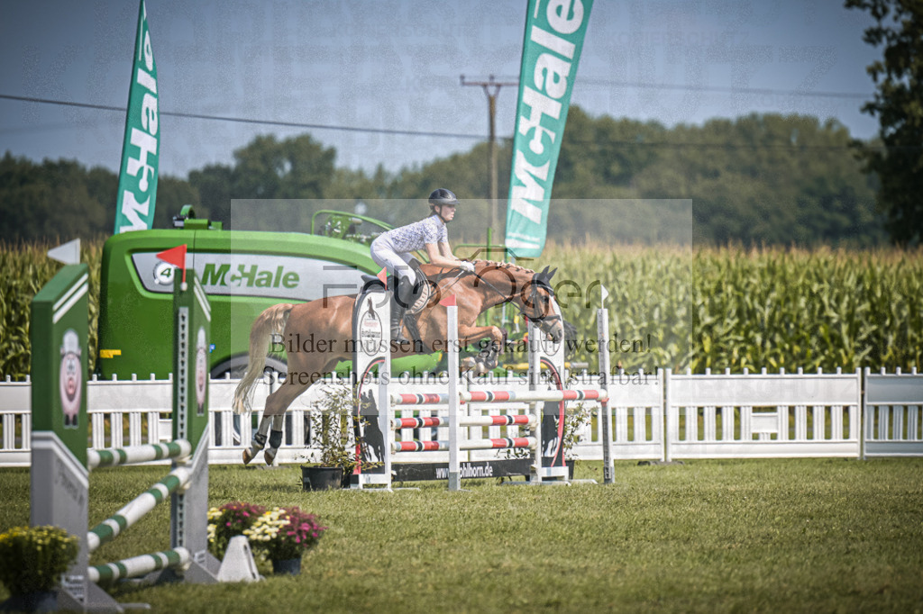DOS_4545 | Entdecke hochwertige Reitturnierfotos von Foto Oger. Professionell, emotional und authentisch – jetzt Lieblingsmomente im Shop bestellen.Deutschlandweite Turnierfotografie. - Realisiert mit Pictrs.com