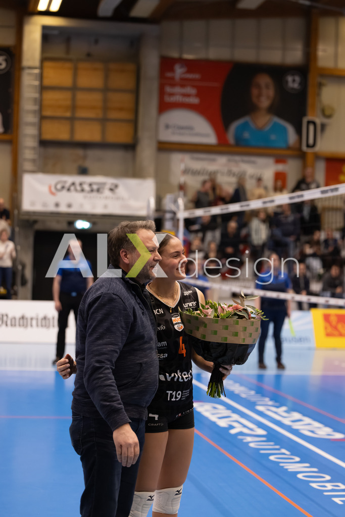 Volleyball I Frauen I Saison 2025-2026 I Volleyball NLA | Women I Round 16 I VC Kanti Schaffhausen - Viteos NUC I 31.01.2026 | 4 Milz Sara (CH) (Viteos NUC) – Zuspiel - Realisiert mit Pictrs.com