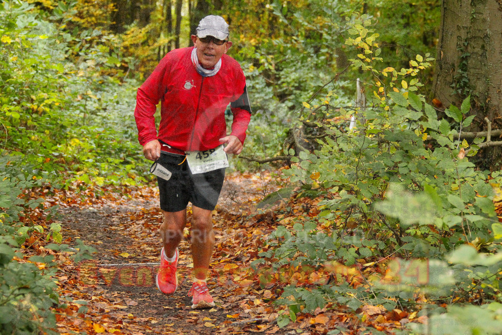 251026_1316_EV4_6710 | Sportfotografie im Rhein-Sieg Kreis, Köln, Bonn, NRW, Rheinland Pfalz, Hessen, etc. Unser Tätigkeitsfeld umfasst den Laufsport vom Volkslauf über den Marathon, Duathlon, Triathon bis zum Ultralauf wie Kölnpfad Ultra oder Schindertrail.