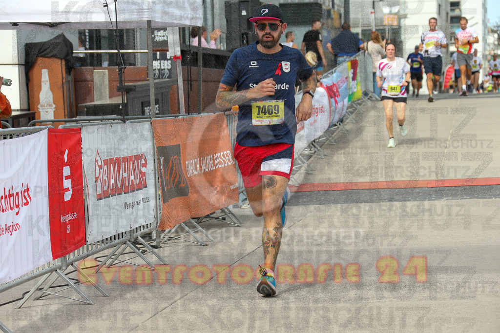 250920_1326_EX1_4557 | Sportfotografie im Rhein-Sieg Kreis, Köln, Bonn, NRW, Rheinland Pfalz, Hessen, etc. Unser Tätigkeitsfeld umfasst den Laufsport vom Volkslauf über den Marathon, Duathlon, Triathon bis zum Ultralauf wie Kölnpfad Ultra oder Schindertrail.