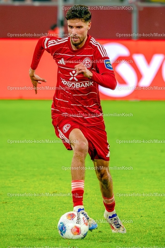 xKKUx16012601034 | 16.01.2026, xkkux, Fußball, Fortuna Düsseldorf - Arminia Bielefeld, 2. Fußball Bundesliga, Merkur Spiel-Arena, Saison 2025 2026: Anouar El Azzouzi (Fortuna Düsseldorf #08)  DFB regulations prohibit any use of photographs as image sequences and or quasi-video.