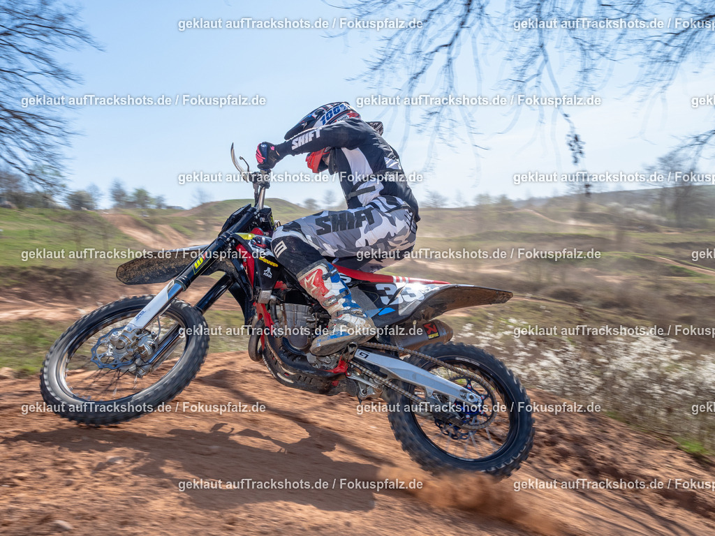 Schweyen040525-106 | Trackshots.de / Fokuspfalz.de - Realisiert mit Pictrs.com