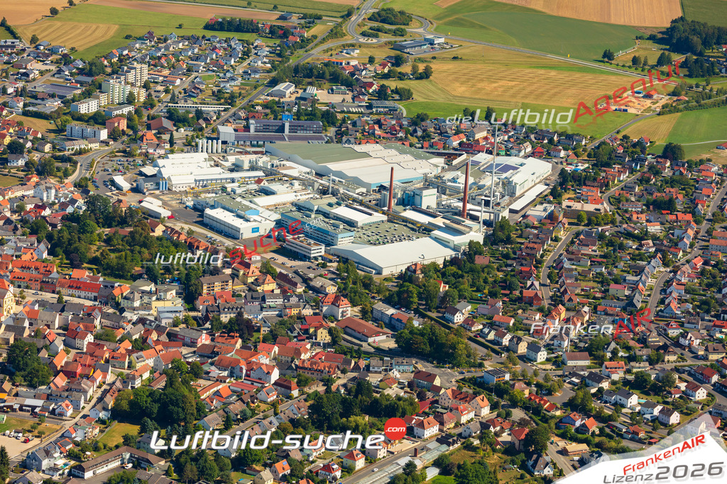 Klassische Luftaufnahme ohne Drohne zeigt:Glaswerk bei Mitterteich - Die Luftbildaufnahme wurde 2025 vom UL-Flugzeug heraus erstellt ( keine Drohne ) - Hochauflösende Luftaufnahme -Nicht vergleichbar mit Google Maps oder Satelittenbilder- Die Geschenkidee !Mit Lizenz und Bildrechte bestellbar